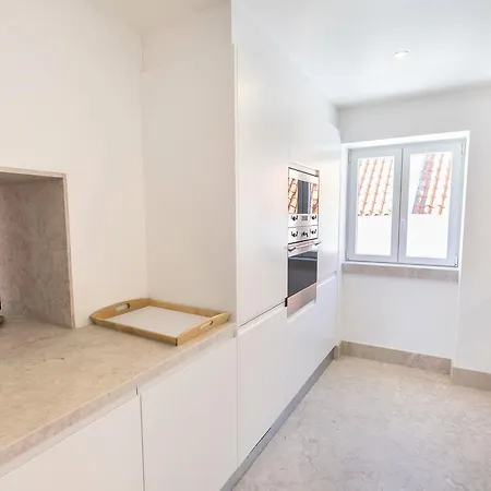 Apartment Lovelystay - Luxury Oasis In Bairro Alto Lisbon