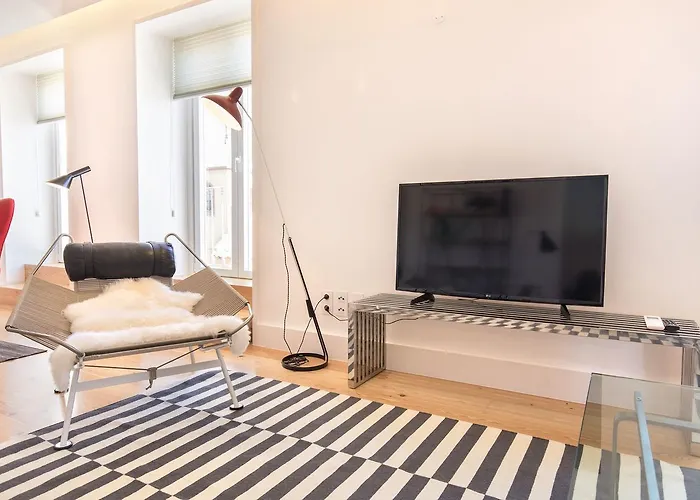 Lovelystay - Luxury Oasis In Bairro Alto * 리스본