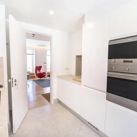 Lovelystay - Luxury Oasis In Bairro Alto Апартаменты *